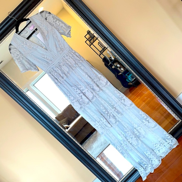 Pink Lily Crossing Paths Lace Maci Grey Romper NWT - Picture 6 of 12